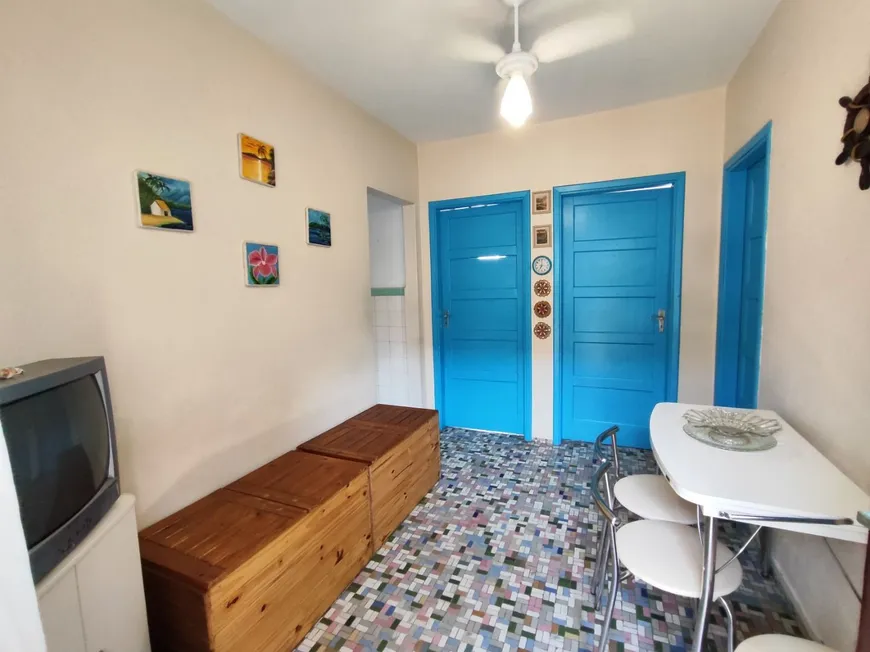 Foto 1 de Apartamento com 2 Quartos à venda, 42m² em Vila Guilhermina, Praia Grande