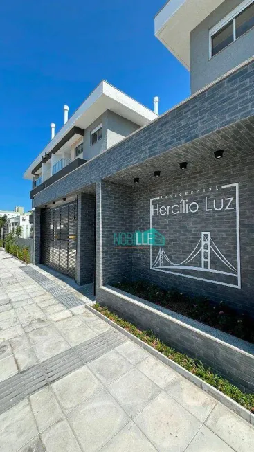 Foto 1 de Apartamento com 3 Quartos à venda, 94m² em Ingleses do Rio Vermelho, Florianópolis