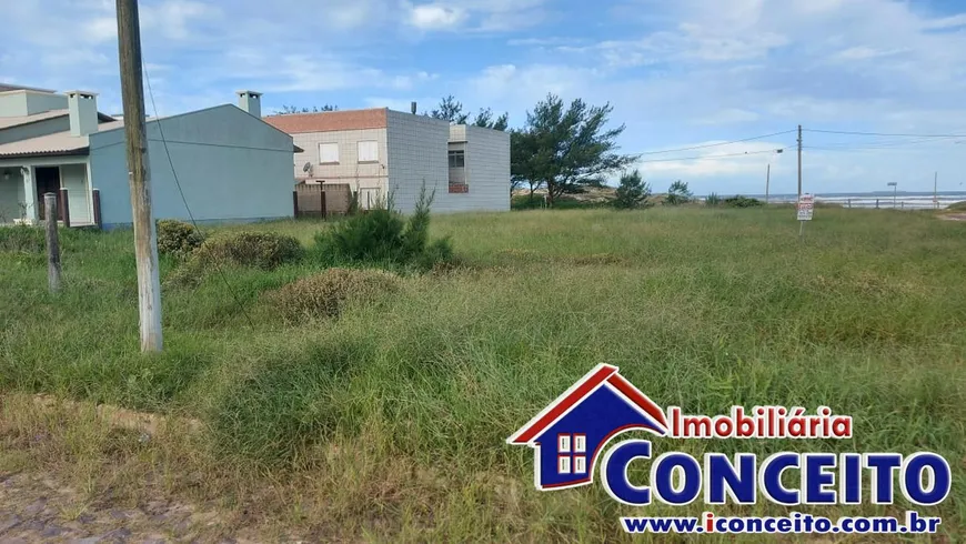 Foto 1 de Lote/Terreno à venda, 325m² em Mariluz C, Imbé