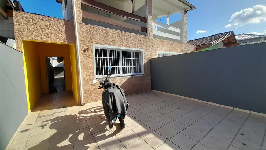 Foto 1 de Casa com 3 Quartos para alugar, 85m² em Jardim Real, Praia Grande