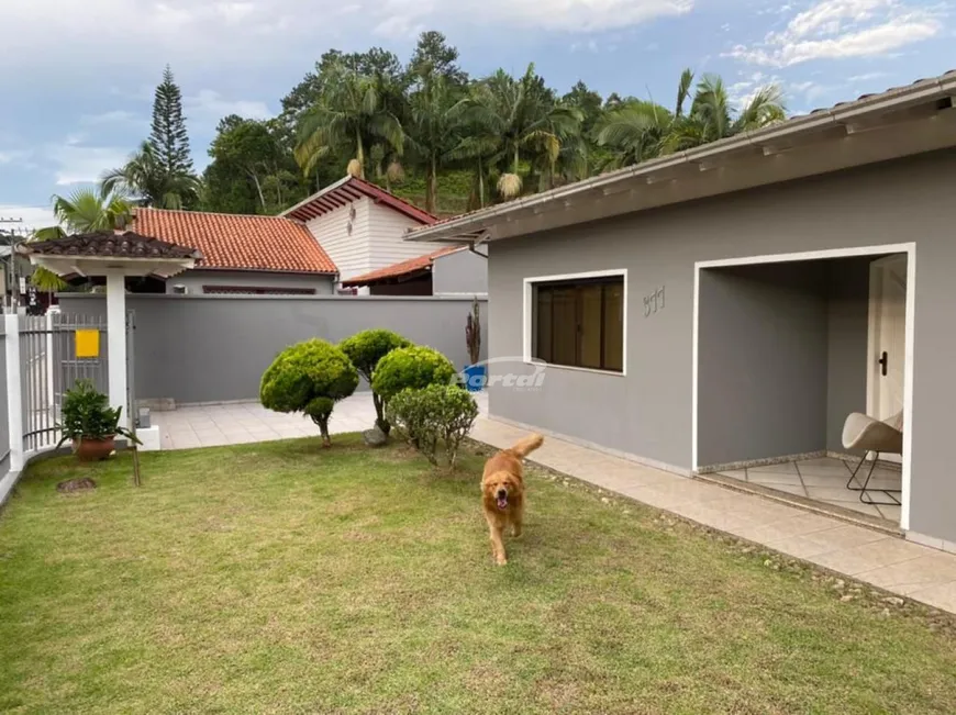 Foto 1 de Casa com 4 Quartos à venda, 390m² em Gasparinho, Gaspar