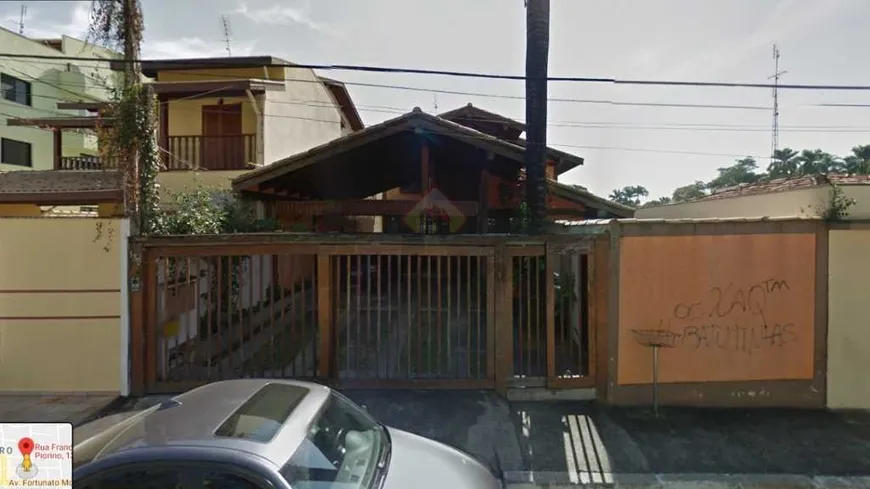 Foto 1 de Sobrado com 5 Quartos à venda, 400m² em Centro, Pindamonhangaba