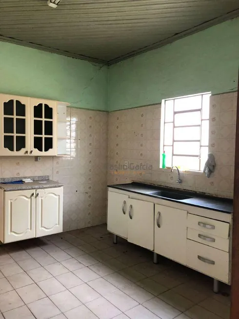 Foto 1 de Casa com 2 Quartos à venda, 90m² em Centro, Santa Bárbara D'Oeste