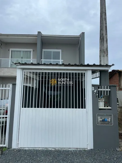 Foto 1 de Casa com 2 Quartos à venda, 66m² em Paranaguamirim, Joinville