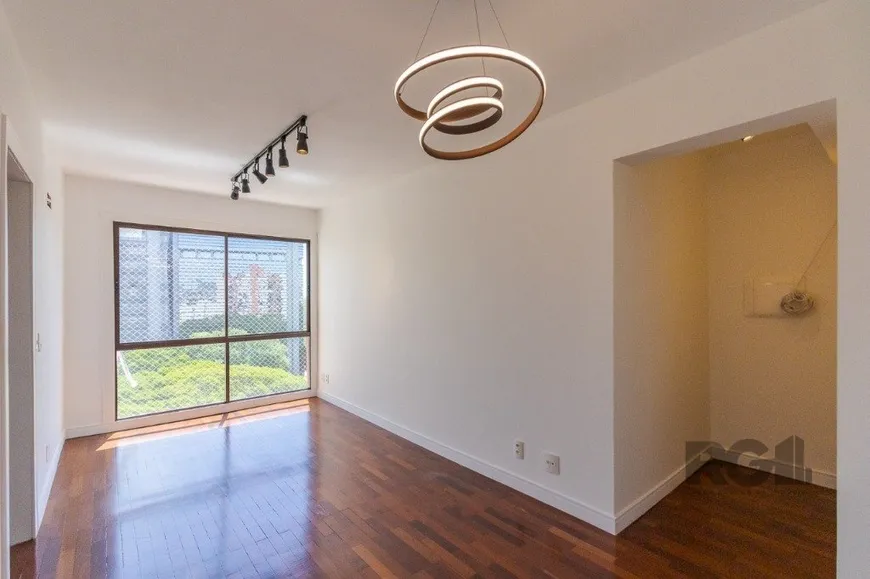 Foto 1 de Apartamento com 2 Quartos à venda, 65m² em Praia de Belas, Porto Alegre