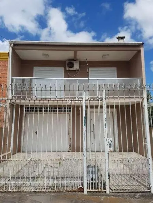 Foto 1 de Sobrado com 3 Quartos à venda, 200m² em Fragata, Pelotas