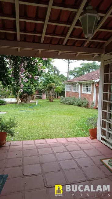 Foto 1 de Fazenda/Sítio com 3 Quartos à venda, 2453m² em Jardim Convento, Itapecerica da Serra