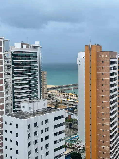 Foto 1 de Apartamento com 3 Quartos à venda, 235m² em Meireles, Fortaleza