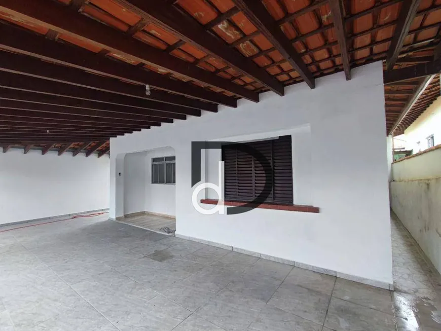 Foto 1 de Casa com 3 Quartos à venda, 180m² em Vila Pompéia, Vinhedo