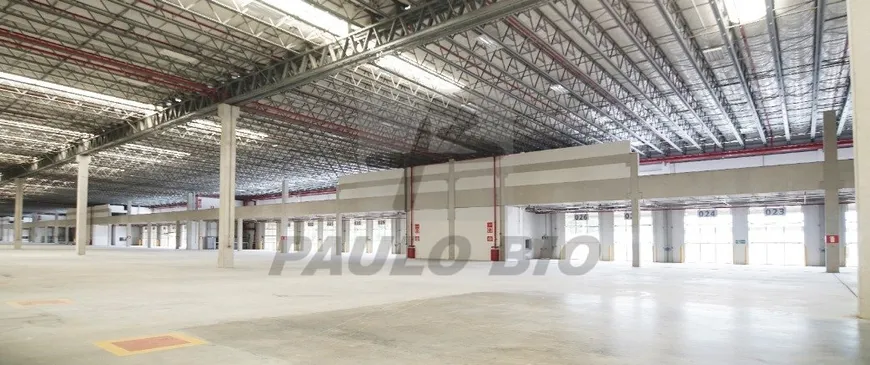 Foto 1 de Galpão/Depósito/Armazém para alugar, 8208m² em Mantiquira, Duque de Caxias