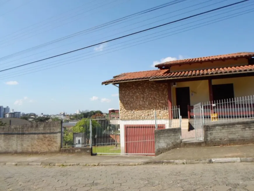 Foto 1 de Casa com 4 Quartos à venda, 451m² em Centro, Içara