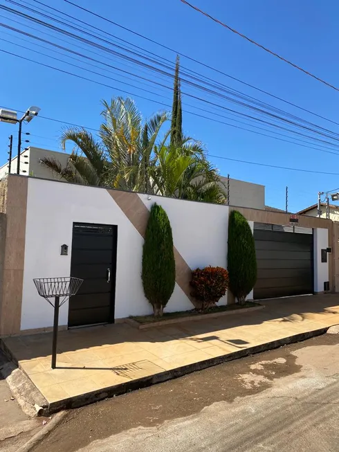 Foto 1 de Casa com 3 Quartos à venda, 184m² em Parque Brasilia 2 Etapa, Anápolis