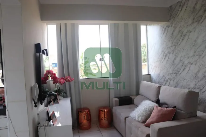 Foto 1 de Apartamento com 2 Quartos à venda, 54m² em Roosevelt, Uberlândia