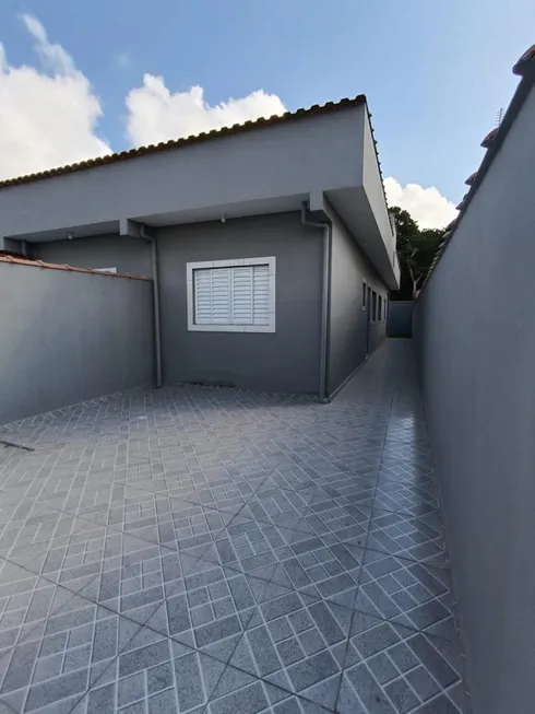 Foto 1 de Casa com 2 Quartos à venda, 55m² em Jamaica, Itanhaém