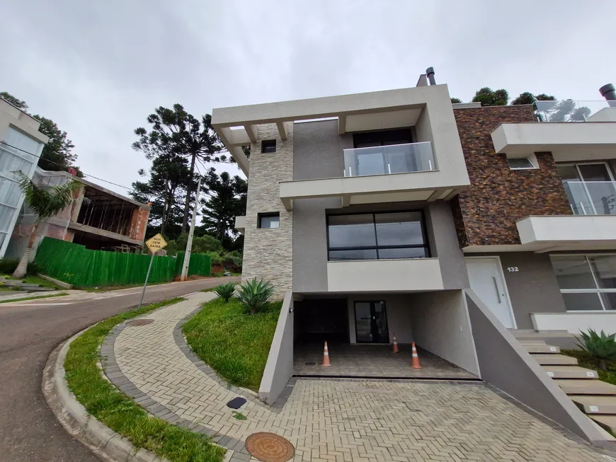 Foto 1 de Casa de Condomínio com 3 Quartos à venda, 214m² em Santa Cândida, Curitiba