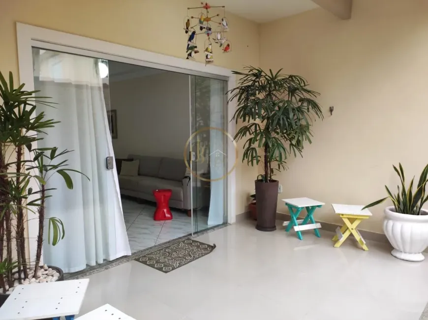 Foto 1 de Apartamento com 2 Quartos à venda, 75m² em Porto Seguro, Porto Seguro