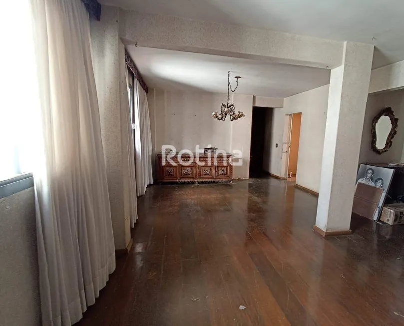 Foto 1 de Apartamento com 3 Quartos à venda, 125m² em Centro, Uberlândia