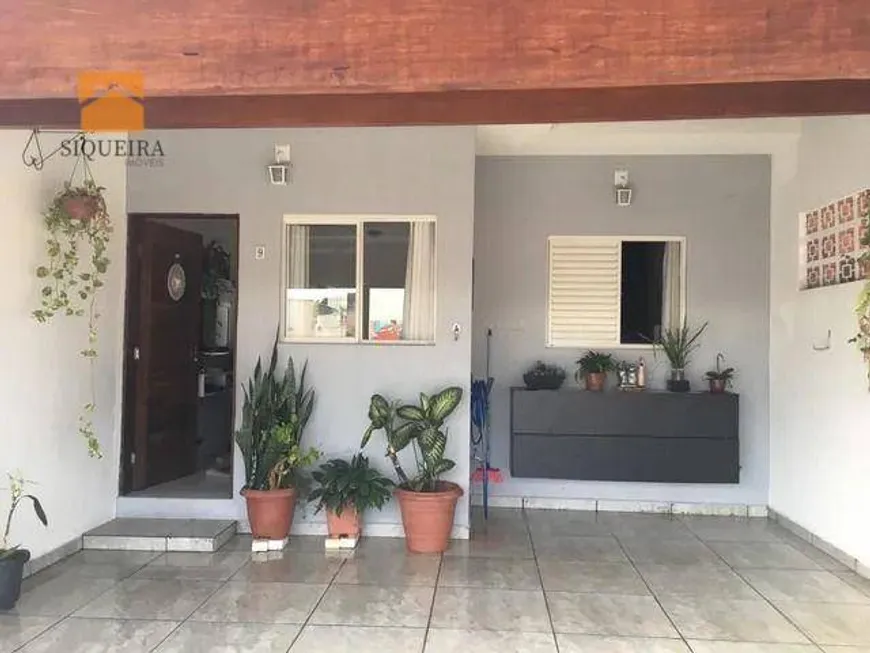 Foto 1 de Casa com 2 Quartos à venda, 45m² em Jardim Camila, Sorocaba