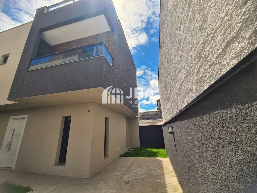 Foto 1 de Sobrado com 3 Quartos à venda, 136m² em Fanny, Curitiba