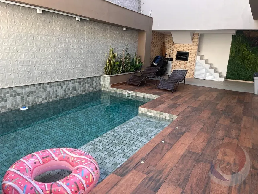 Foto 1 de Casa com 3 Quartos à venda, 215m² em Estreito, Florianópolis