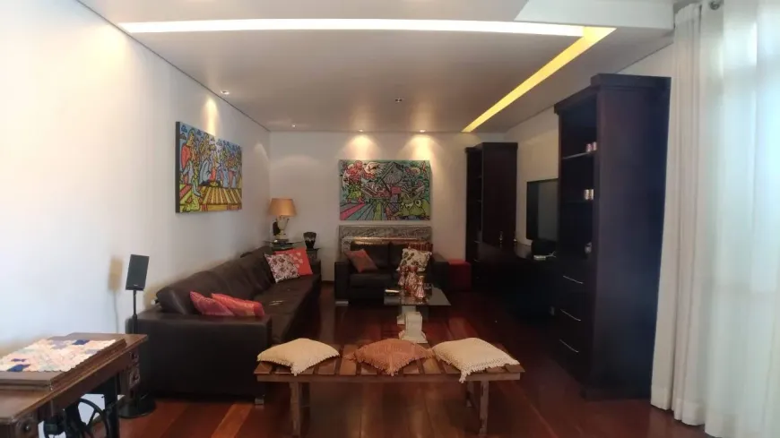 Foto 1 de Apartamento com 4 Quartos à venda, 205m² em Carmo, Belo Horizonte