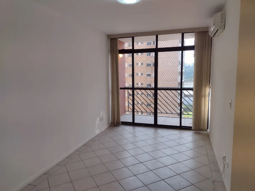Foto 1 de Apartamento com 3 Quartos à venda, 77m² em Tamboré, Barueri
