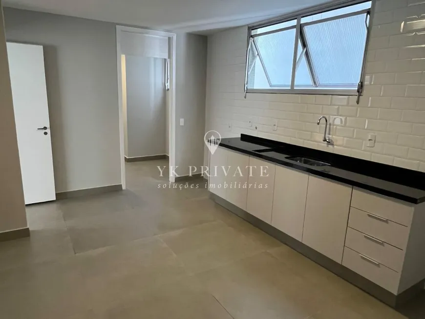 Foto 1 de Apartamento com 4 Quartos à venda, 180m² em Higienópolis, São Paulo