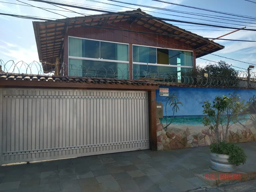 Foto 1 de Casa com 3 Quartos à venda, 290m² em Planalto, Belo Horizonte