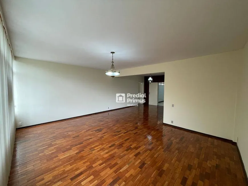 Foto 1 de Apartamento com 3 Quartos à venda, 230m² em Centro, Nova Friburgo