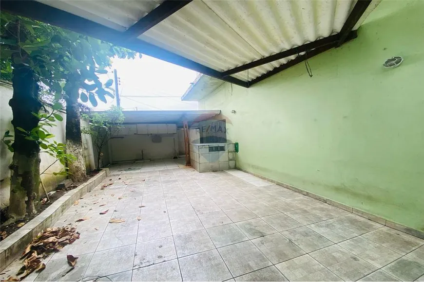 Foto 1 de Casa com 3 Quartos à venda, 82m² em Vila Santa Rosa, Guarujá