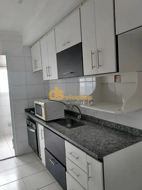 Foto 1 de Apartamento com 2 Quartos à venda, 60m² em Vila Marieta, São Paulo