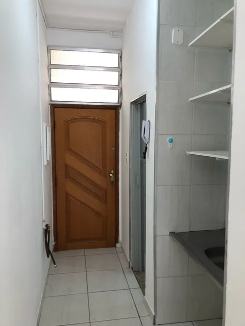 Foto 1 de Kitnet com 1 Quarto para alugar, 27m² em Centro, São Paulo