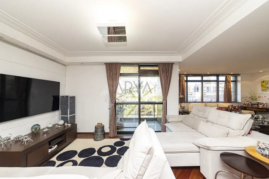 Foto 1 de Apartamento com 4 Quartos à venda, 178m² em Juvevê, Curitiba