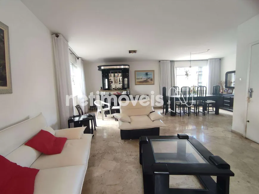 Foto 1 de Apartamento com 4 Quartos à venda, 235m² em Barra, Salvador