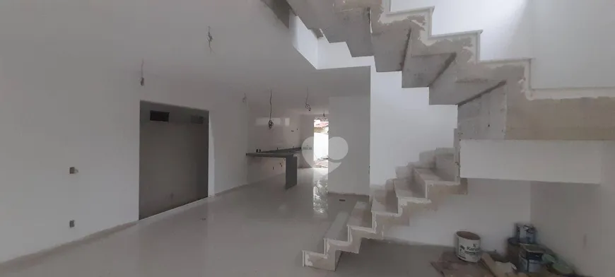Foto 1 de Casa de Condomínio com 4 Quartos à venda, 300m² em Barra da Tijuca, Rio de Janeiro