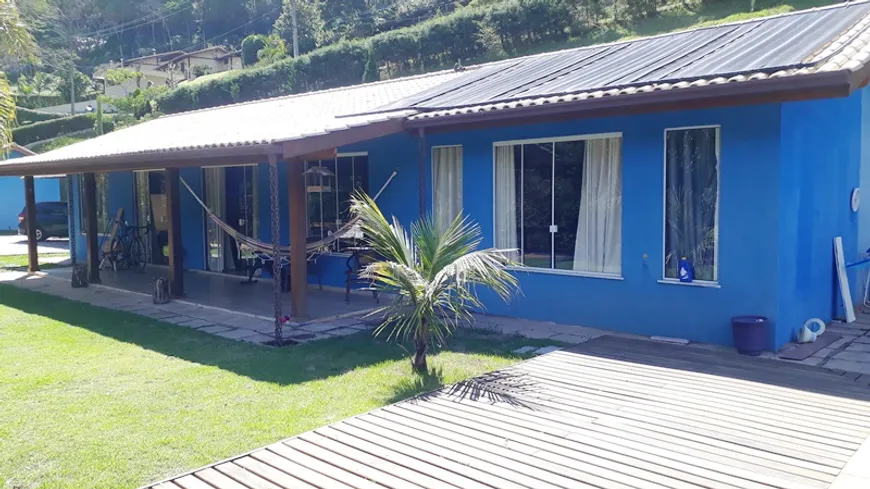 Foto 1 de Casa de Condomínio com 4 Quartos à venda, 240m² em Pedro do Rio, Petrópolis