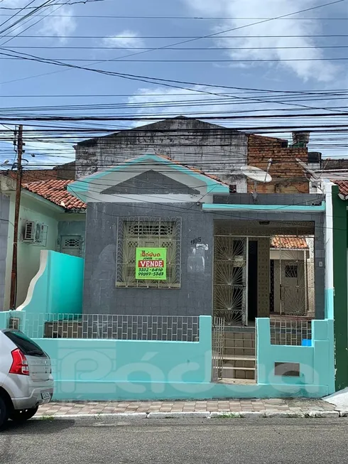 Foto 1 de Casa com 3 Quartos à venda, 250m² em Centro, Aracaju