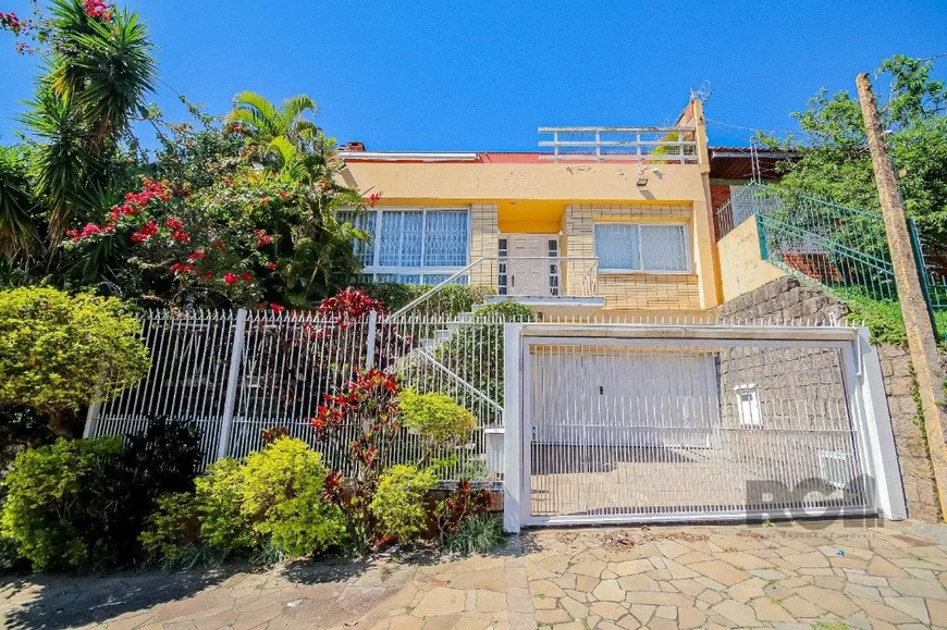 Foto 1 de Casa com 3 Quartos à venda, 330m² em Menino Deus, Porto Alegre