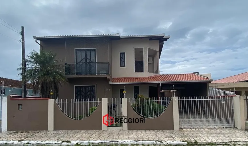 Foto 1 de Casa com 4 Quartos à venda, 250m² em Barra do Rio, Itajaí