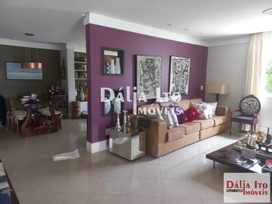 Foto 1 de Casa com 3 Quartos à venda, 420m² em Pituba, Salvador