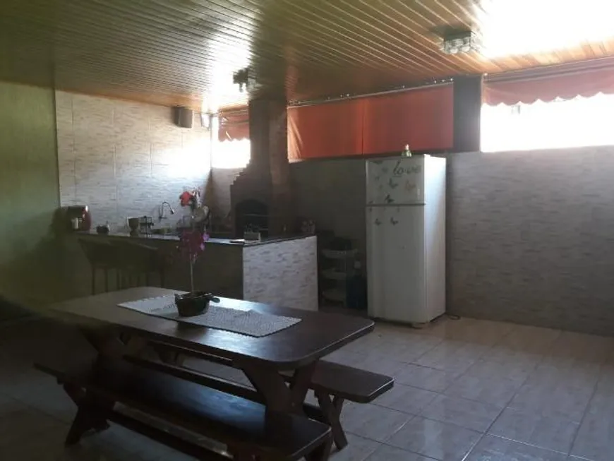 Foto 1 de Casa com 3 Quartos à venda, 200m² em Santa Cruz da Serra, Duque de Caxias