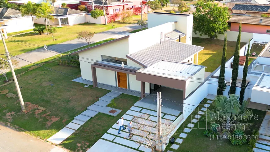 Foto 1 de Casa com 4 Quartos à venda, 325m² em Condominio Village Ipanema, Aracoiaba da Serra