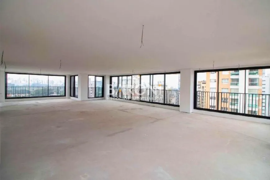 Foto 1 de Apartamento com 4 Quartos à venda, 375m² em Moema, São Paulo