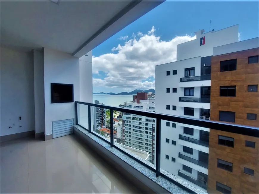 Foto 1 de Apartamento com 3 Quartos à venda, 102m² em Beira Mar, Florianópolis