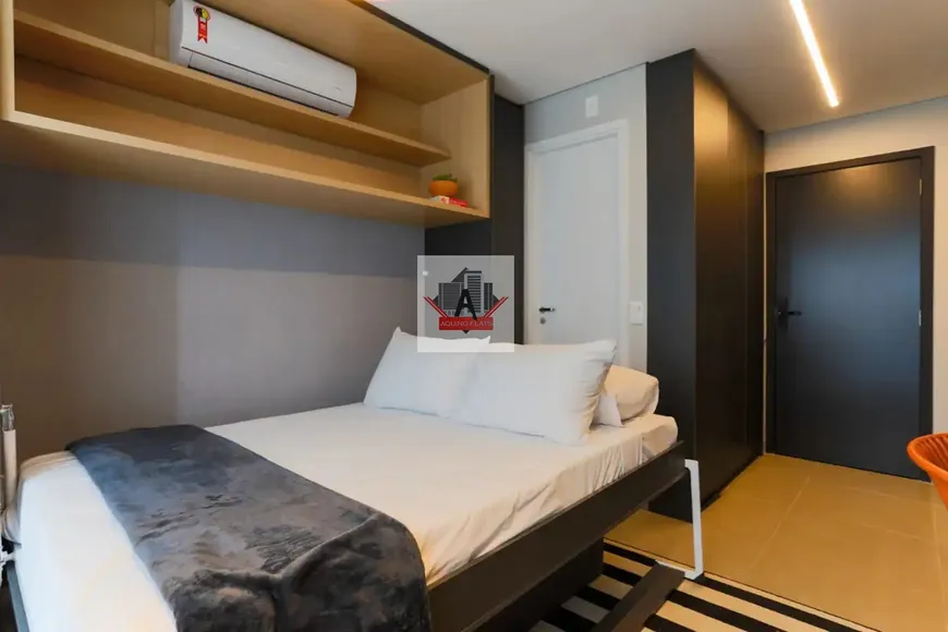 Foto 1 de Apartamento com 1 Quarto para alugar, 18m² em Pinheiros, São Paulo