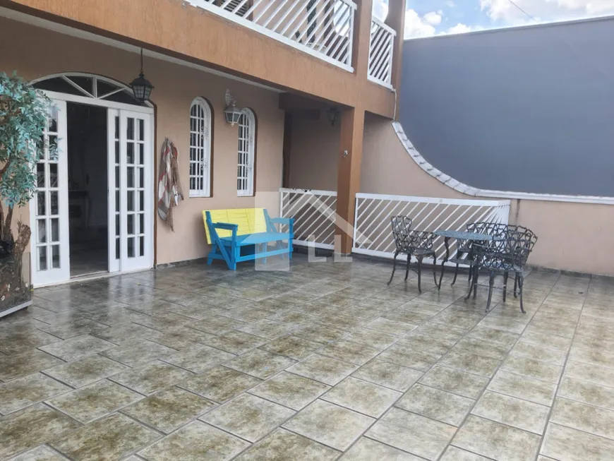 Foto 1 de Casa com 3 Quartos à venda, 397m² em Jardim das Flores, Osasco