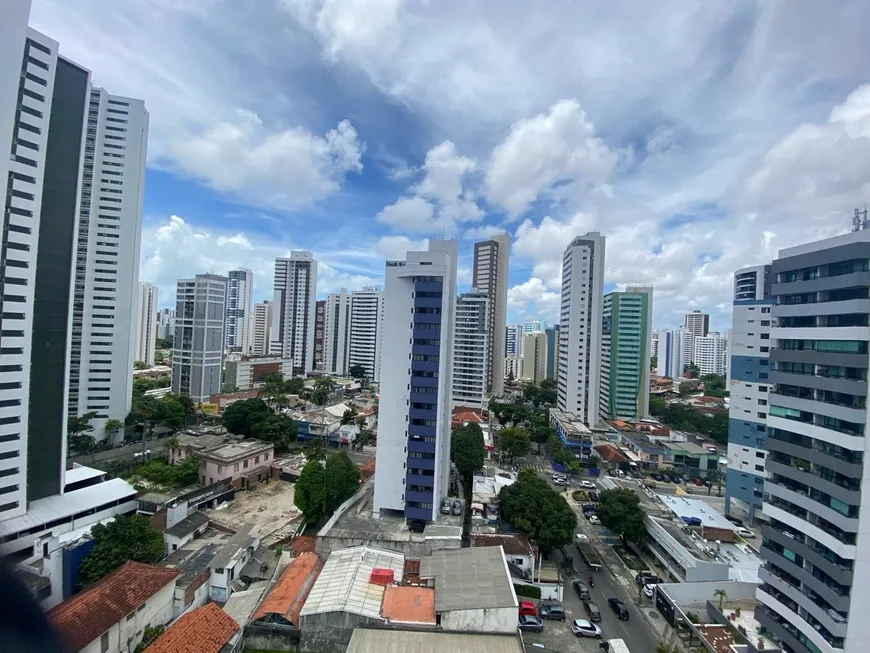 Foto 1 de Apartamento com 3 Quartos para alugar, 125m² em Rosarinho, Recife