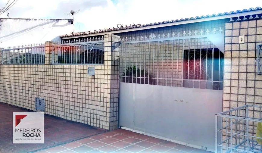Foto 1 de Casa com 4 Quartos à venda, 186m² em Cidade da Esperança, Natal
