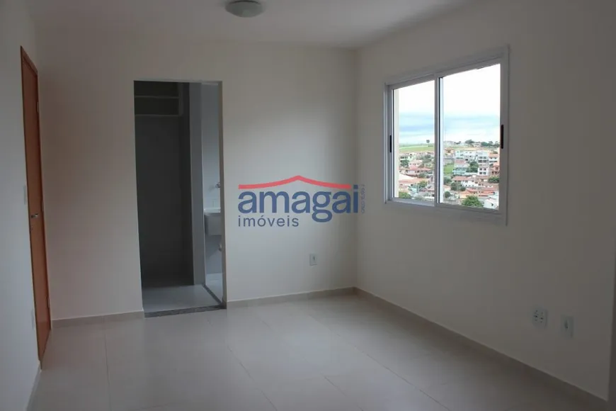 Foto 1 de Apartamento com 3 Quartos para alugar, 80m² em Centro, Jacareí