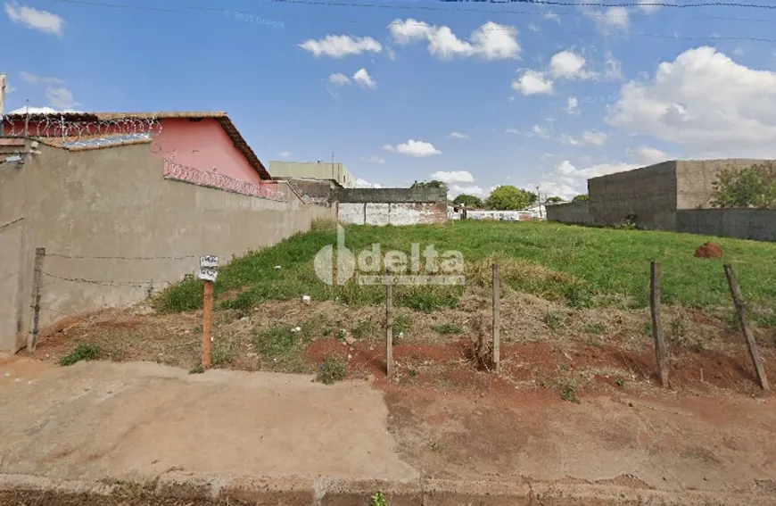 Foto 1 de Lote/Terreno à venda, 417m² em Tibery, Uberlândia